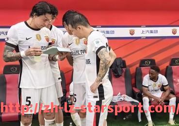 星空体育app-西甲联赛赛季中期球队战术变化总结