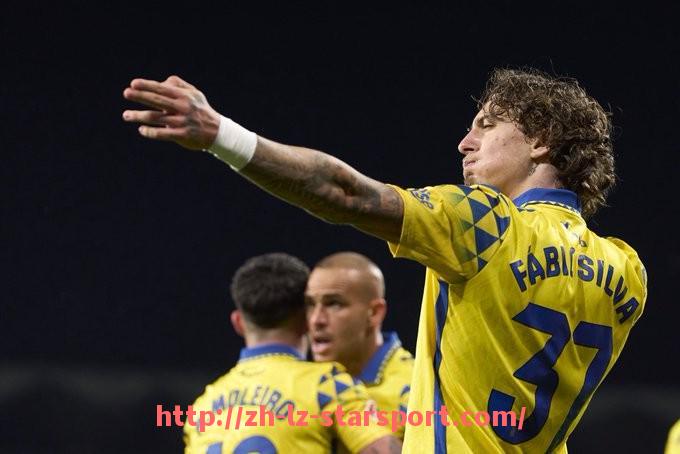 星空体育app-法甲最佳后卫评选及体育竞技防守表现